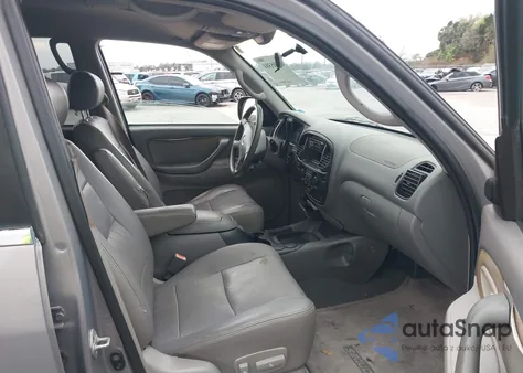 2001 Toyota Sequoia Sr5 V8 z USA, uszkodzony, nr VIN 5TDZT34A91S018112